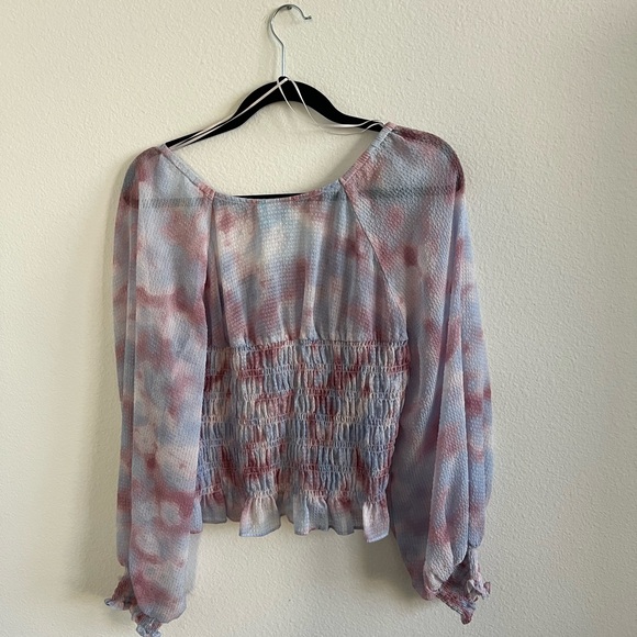 Chic Pink and Blue Blouse with Elegant Design - Picture 6 of 6